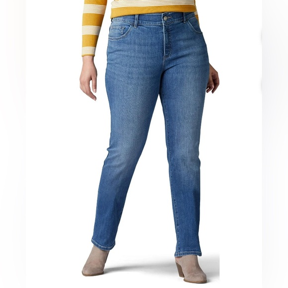 Lee Jeans Plus Size 28W Medium Denim Mid Rise Straight Leg Flex Motion Waist NWT - Picture 3 of 6